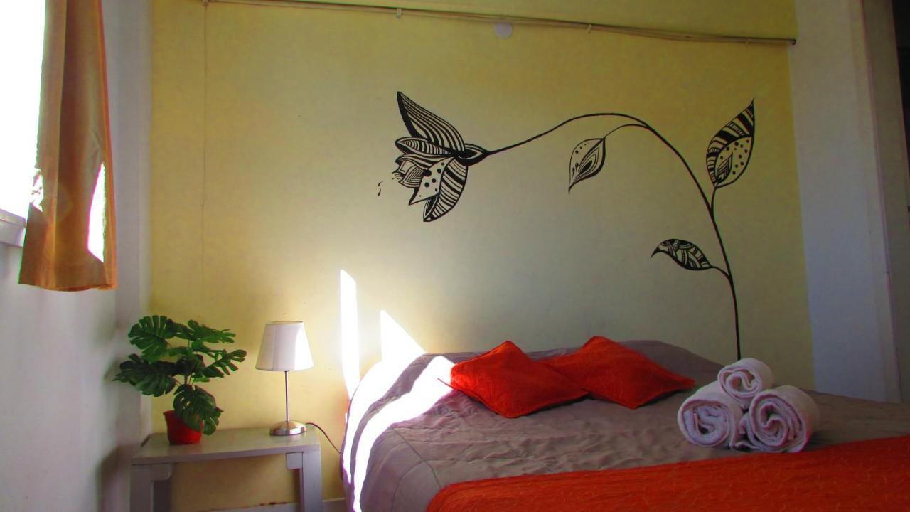 Nomad Bed & Breakfast *